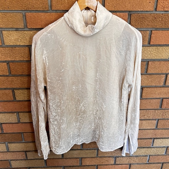 Tibi Crushed Velvet Cream Long Sleeve Turtleneck Top Size Medium - Picture 1 of 8